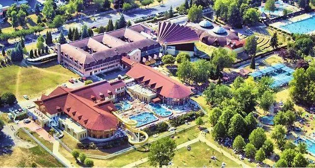 Apartment Cedar House *