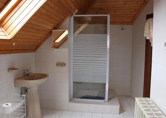 Cedar House Apartment