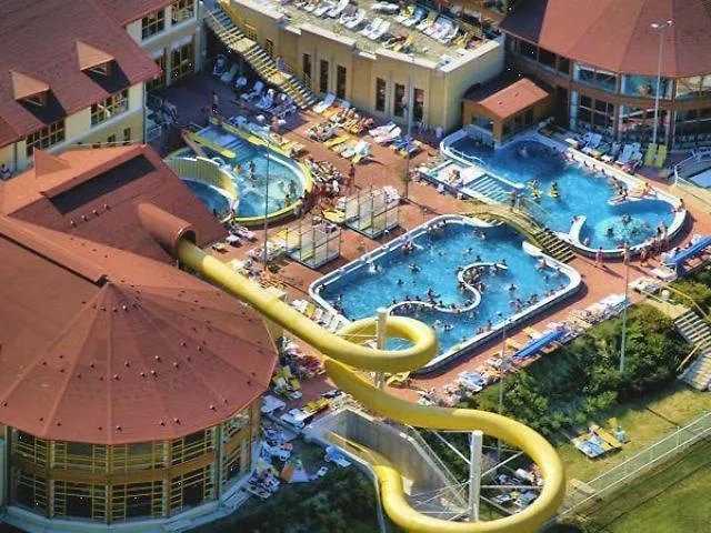 Cedar House Apartment